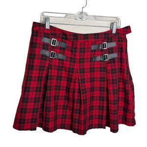 Hot Topic Skirt Women's XL Plaid Pleated Mini Buckle Short Red Black Casual